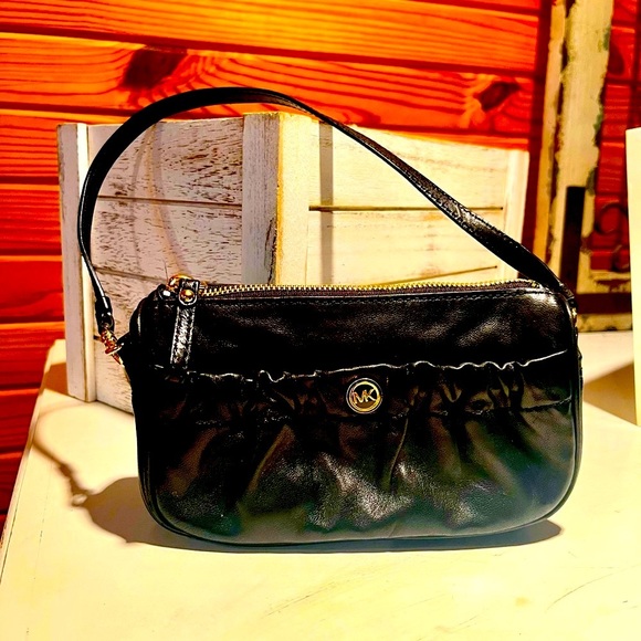 Michael Kors Black Mini Bag - Picture 1 of 7